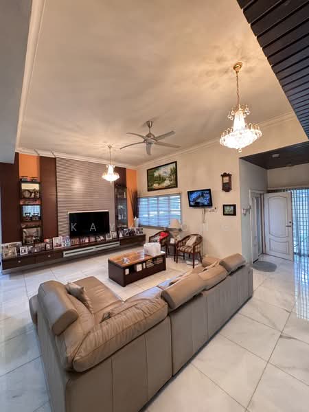 Rumah Banglo untuk Dijual di Ampang (Selangor) - KayY Yong - Living Room - PropertyGuru.com.my