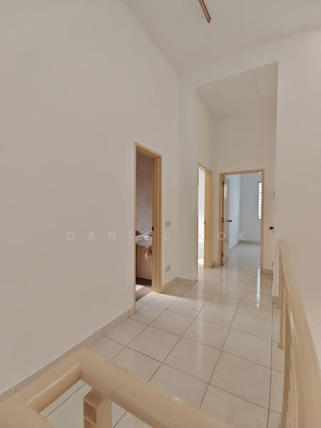 2-storey Terraced House for Sale in Setia Indah (Setia Alam) - Daniel Kok - Corridor - PropertyGuru.com.my
