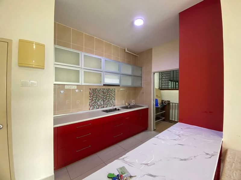 Service Residence for Sale at OUG Parklane - Francis Ng - Kitchen - PropertyGuru.com.my