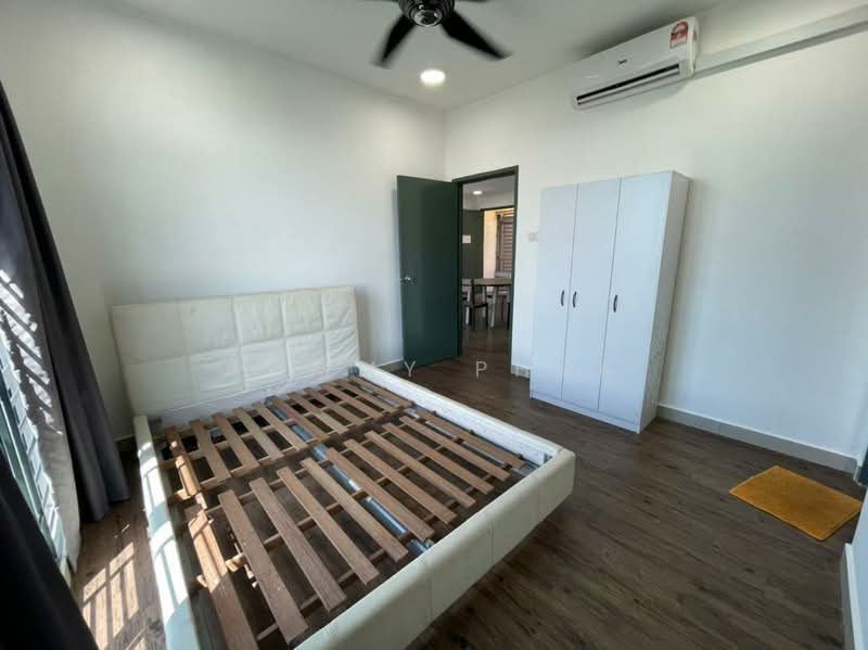 Servis Apartment untuk Dijual di D'Ambience Residences (Pangsapuri Ikatan Flora) - Tommy Phua - Bedroom - PropertyGuru.com.my