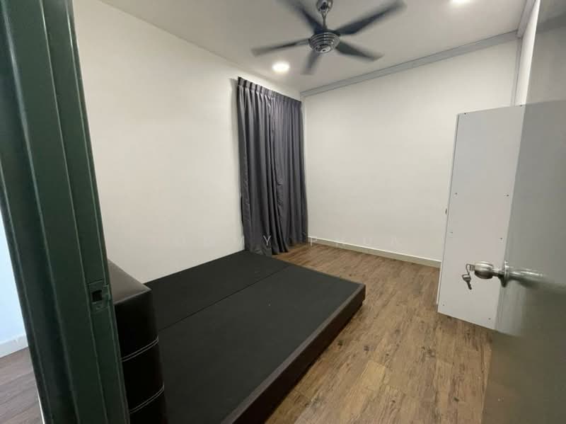 Servis Apartment untuk Dijual di D'Ambience Residences (Pangsapuri Ikatan Flora) - Tommy Phua - Bedroom - PropertyGuru.com.my