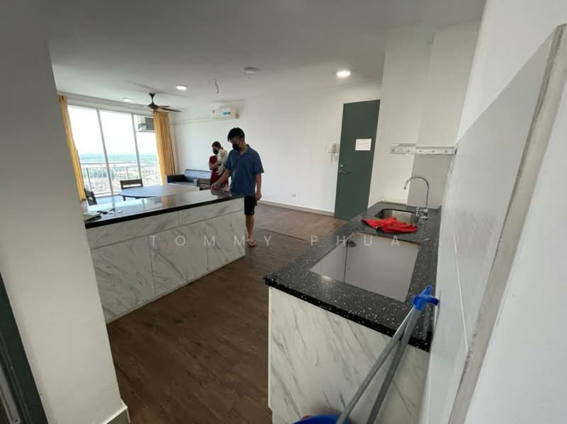 Servis Apartment untuk Dijual di D'Ambience Residences (Pangsapuri Ikatan Flora) - Tommy Phua - Living Room - PropertyGuru.com.my