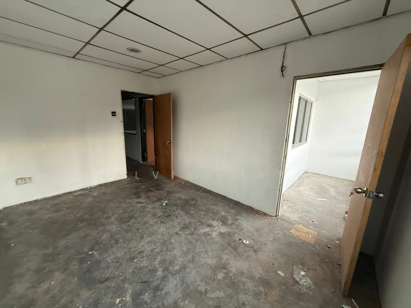 Shop for Rent in Taman Tasek (Johor Bahru) - Alviss Tay - Interior - PropertyGuru.com.my