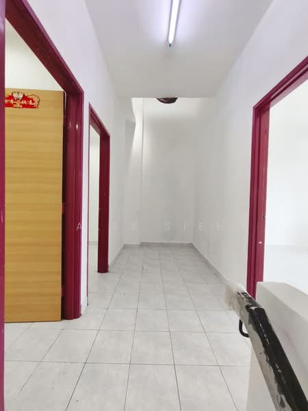 Rumah Teres 2 Tingkat untuk Disewa di Taman Setia Indah (Tebrau) - Alex Sieh - Corridor - PropertyGuru.com.my