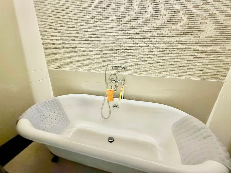 Condominium for Sale at Quayside Seafront Resort Condominiums - Quvee Ooi - Bathroom - PropertyGuru.com.my