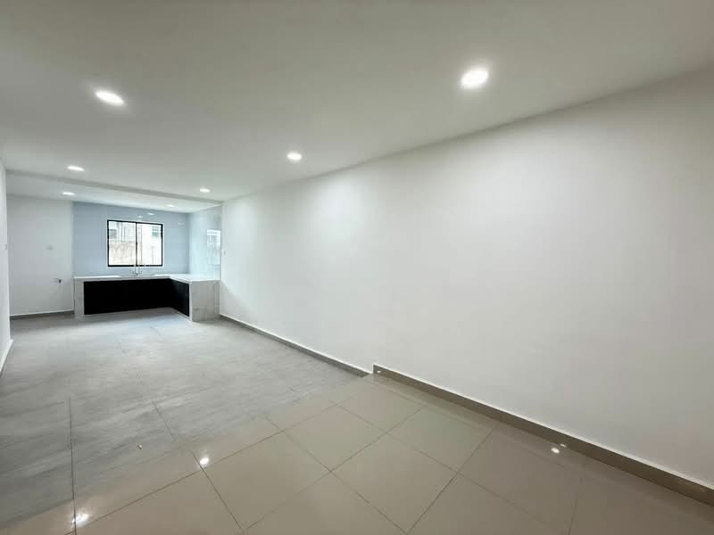 2-storey Terraced House for Sale in Senai (Kulai) - Wil Mong - Kitchen - PropertyGuru.com.my