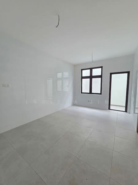 Jalan Belibis, Taman Perling untuk Untuk Dijual - RM 1,400,000, Apr 2026 - Interior - PropertyGuru.com.my