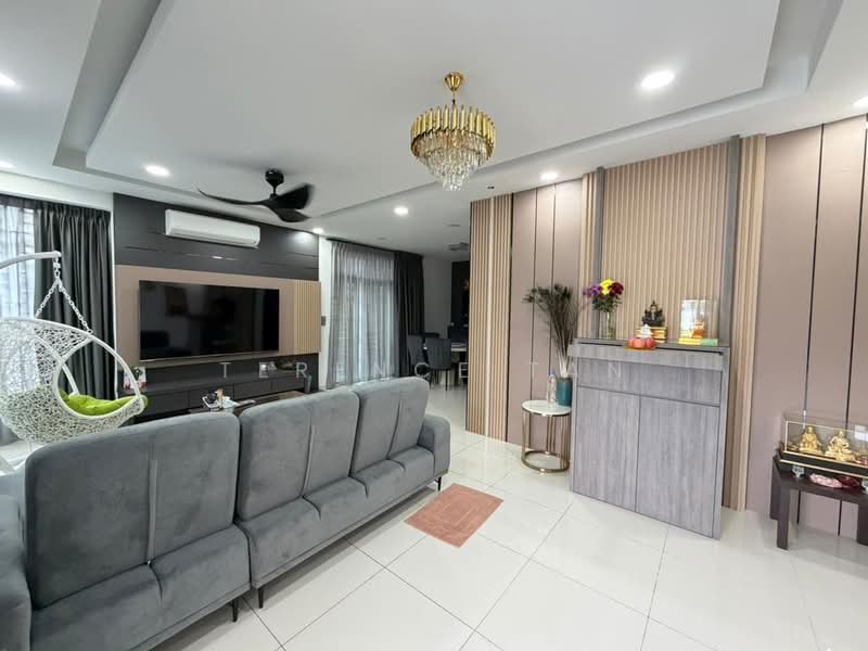 Cluster House for Sale in Bukit Indah (Iskandar Puteri (Nusajaya)) - Terence Tan - Living Room - PropertyGuru.com.my