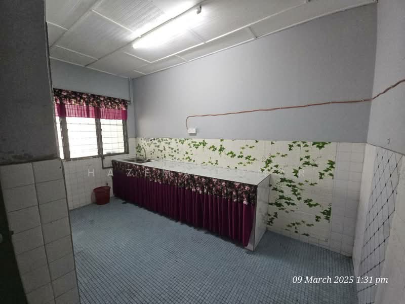 [Facing Open - 22x75] 1-Storey SS4B Kelana Jaya untuk Untuk Dijual - RM 650,000, Apr 2026 - Kitchen - PropertyGuru.com.my