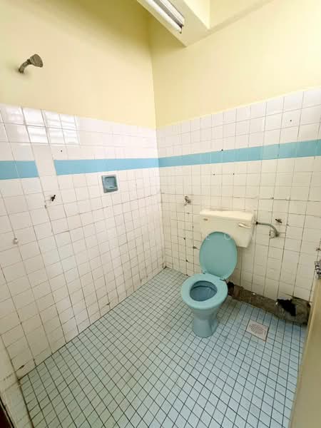 Pangsapuri Mayang untuk Untuk Disewa - RM 1,400 /bulan, Apr 2026 - Bathroom - PropertyGuru.com.my