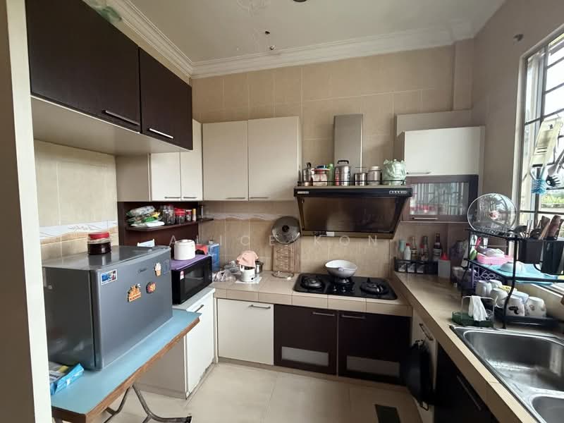 Rumah Berkembar untuk Dijual di Jalan Seladah (Kuching) - Alice Kon - Kitchen - PropertyGuru.com.my