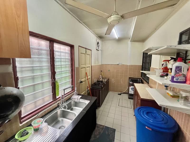 Rumah Teres untuk Dijual di Sungai Buloh (Selangor) - Tasya Ruslan - Kitchen - PropertyGuru.com.my