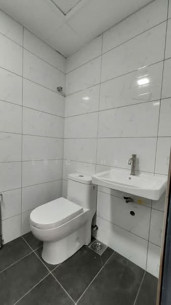 Rumah Teres untuk Dijual di Alam Damai (Cheras) - Eric Tham - Bathroom - PropertyGuru.com.my