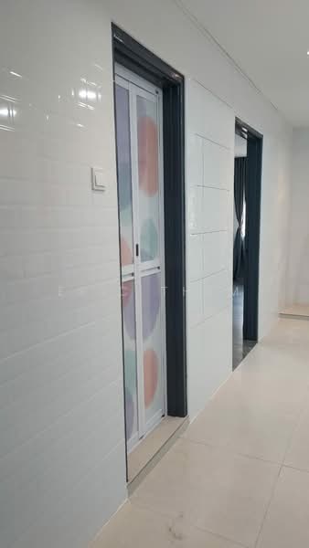 Rumah Teres untuk Dijual di Alam Damai (Cheras) - Eric Tham - Corridor - PropertyGuru.com.my