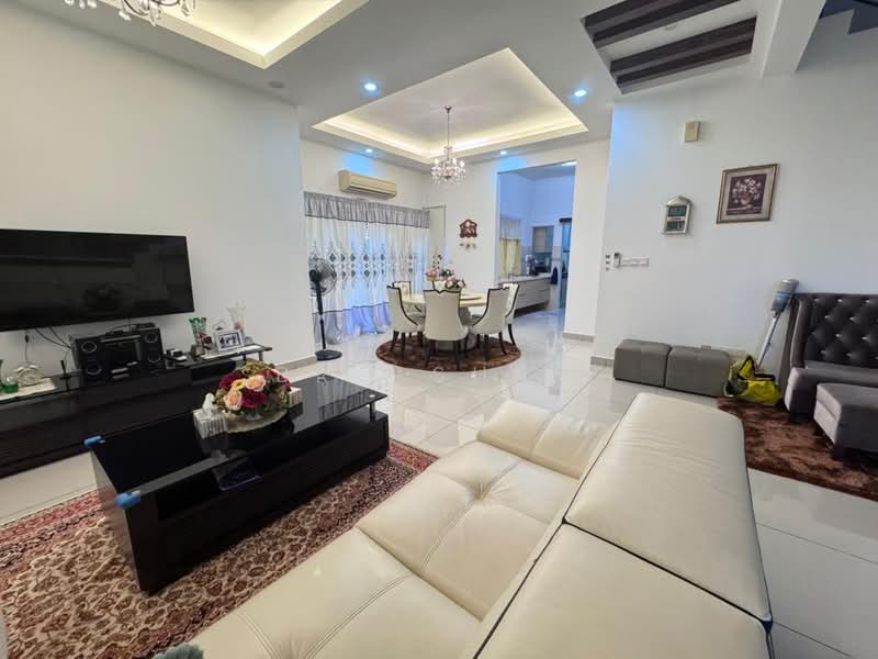 Rumah Teres 2 Tingkat untuk Dijual di Taman Nusa Idaman (Iskandar Puteri (Nusajaya)) - Bro Sham - Living Room - PropertyGuru.com.my