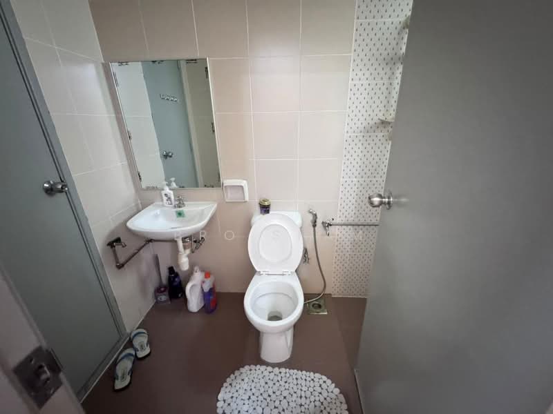 Rumah Teres 2 Tingkat untuk Dijual di Taman Nusa Idaman (Iskandar Puteri (Nusajaya)) - Bro Sham - Bathroom - PropertyGuru.com.my