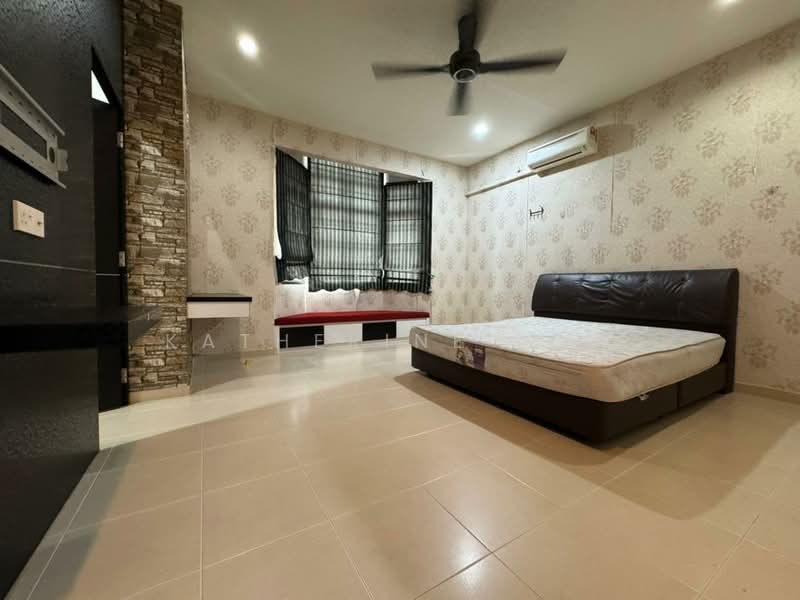 Rumah Teres 2 Tingkat untuk Disewa di Taman Nusa Jaya Mas (Iskandar Puteri (Nusajaya)) - Katherine Low - Bedroom - PropertyGuru.com.my