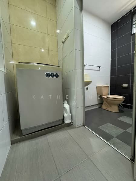 Rumah Teres 2 Tingkat untuk Disewa di Taman Nusa Jaya Mas (Iskandar Puteri (Nusajaya)) - Katherine Low - Bathroom - PropertyGuru.com.my