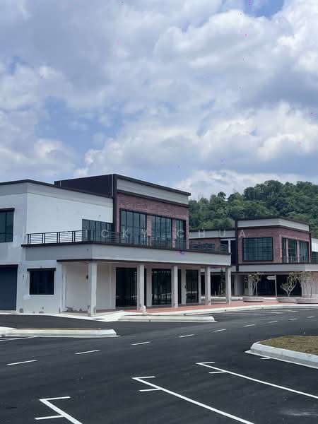 Nexus S2 Heights Double Storey Corner Shop Lot For Rent - 3