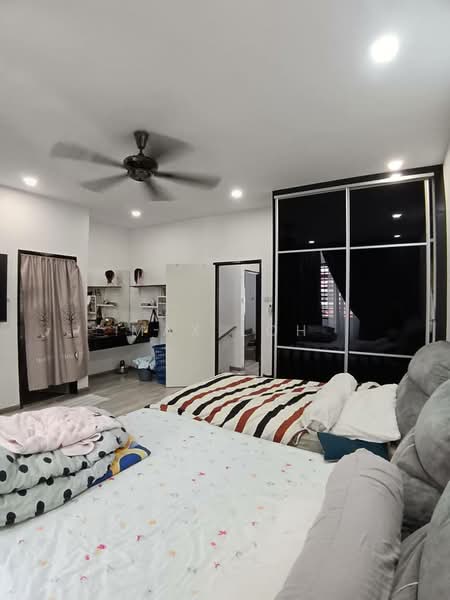 Taman Desa Tebrau untuk Untuk Dijual - RM 768,000, Apr 2026 - Bedroom - PropertyGuru.com.my