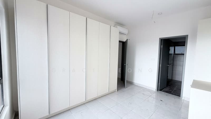 Service Residence for Sale at E'Island Lake Haven - Grace Leong - Bedroom - PropertyGuru.com.my