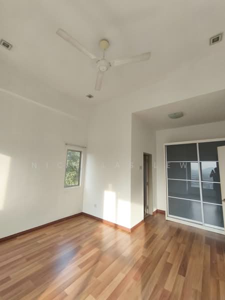 Townhouse for Sale in Seri Kembangan (Selangor) - Nicholas Lew - PropertyGuru.com.my