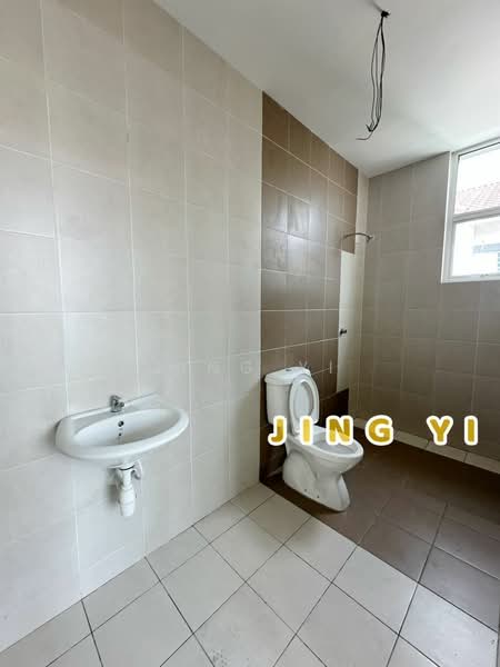 Semi-Detached House for Sale in Hijauan Hills (Simpang Ampat) - Jing Yi - Bathroom - PropertyGuru.com.my