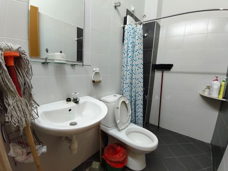 1-storey Terraced House for Sale in Taman Krubong Jaya (Krubong) - Yu Chuan Yau - Bathroom - PropertyGuru.com.my