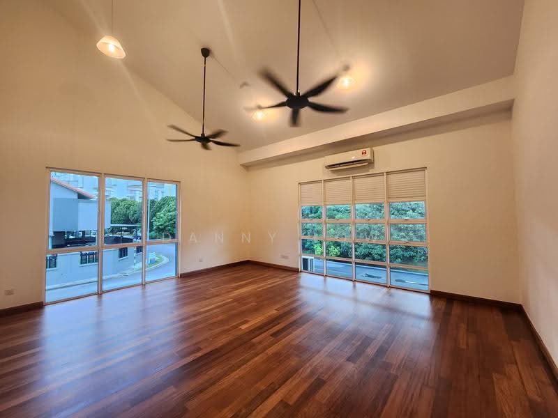 Rumah Berkembar untuk Dijual di Alam Damai (Cheras) - Danny Low - Living Room - PropertyGuru.com.my