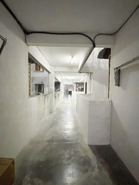Pangsapuri untuk Dijual di Apartment Alunan Bayu - Hazeman Omar - Corridor - PropertyGuru.com.my
