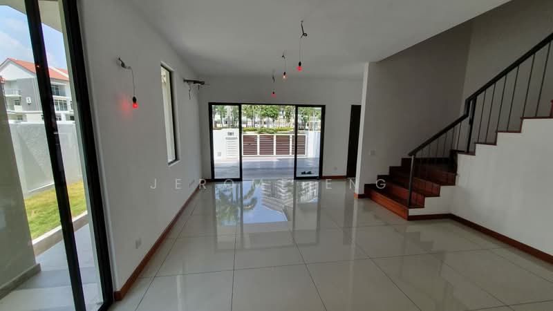 Rumah Berkembar untuk Dijual di Setia Pearl Island (Bayan Lepas) - Jerome Eng - Living Room - PropertyGuru.com.my