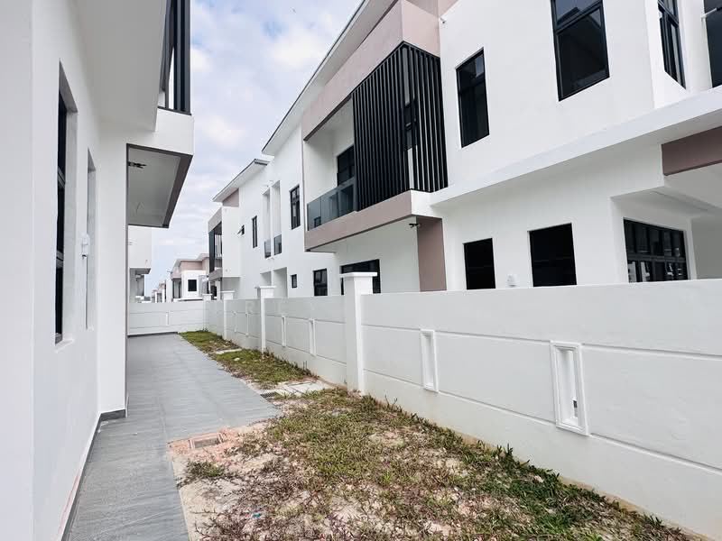 Cluster House for Sale in Skudai (Johor) - Freya Gan - PropertyGuru.com.my