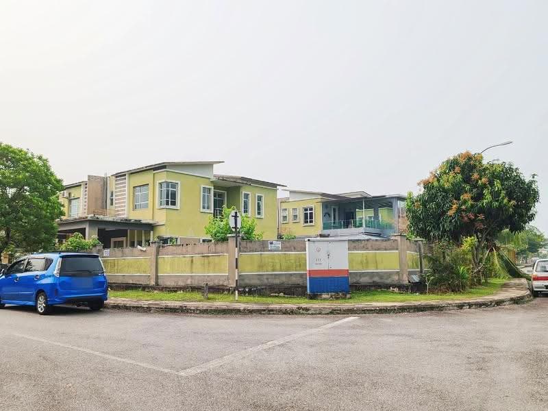 Semi-Detached House for Sale in Bandar Warisan Puteri (Ampangan) - Jack Chia - Exterior - PropertyGuru.com.my
