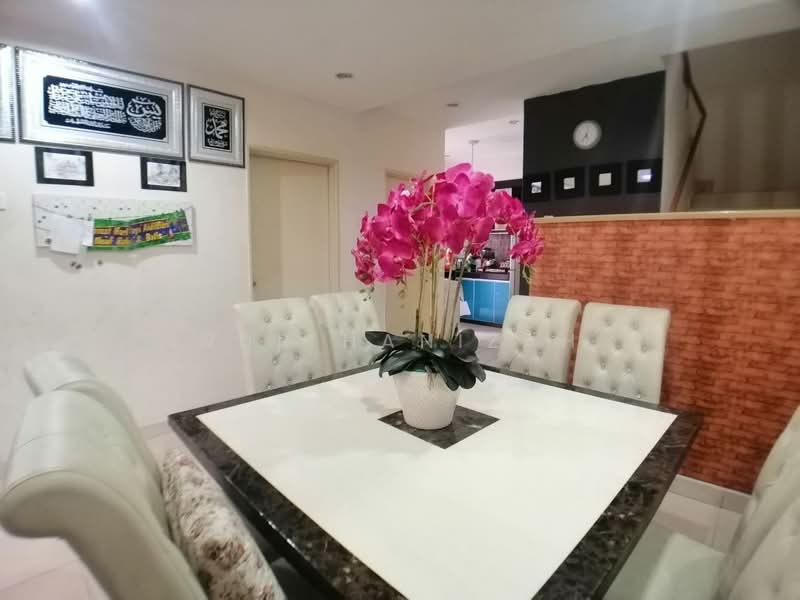 Rumah Teres untuk Dijual di Sungai Buloh (Selangor) - Nur Hanizah - PropertyGuru.com.my