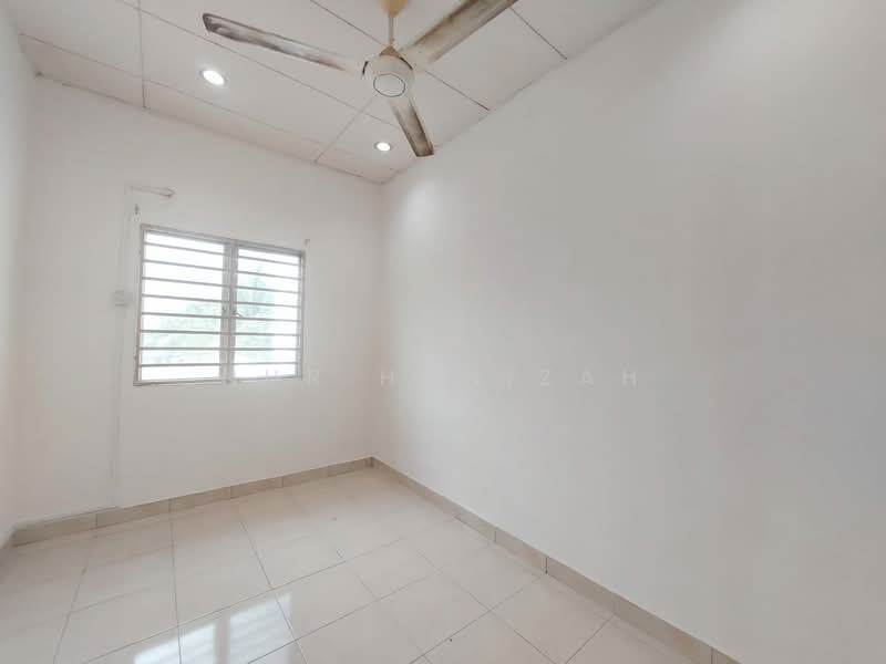 Terraced House for Sale in Sungai Buloh (Selangor) - Nur Hanizah - PropertyGuru.com.my