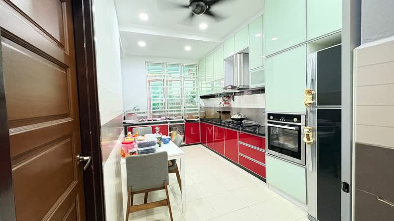 Setia pearl island untuk Untuk Dijual - RM 1,200,000, Apr 2026 - Kitchen - PropertyGuru.com.my