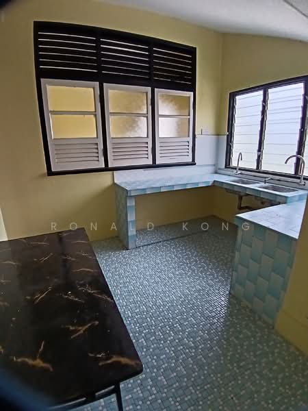 Semi-Detached House for Sale in Taman Canning (Ipoh) - Ronald Kong - Kitchen - PropertyGuru.com.my