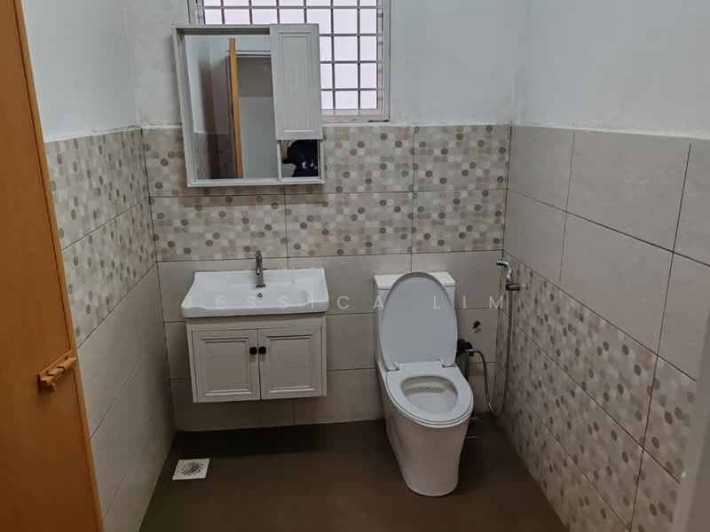 Apartment for Rent at Happy Apartment - Jessica Lim - Bathroom - PropertyGuru.com.my
