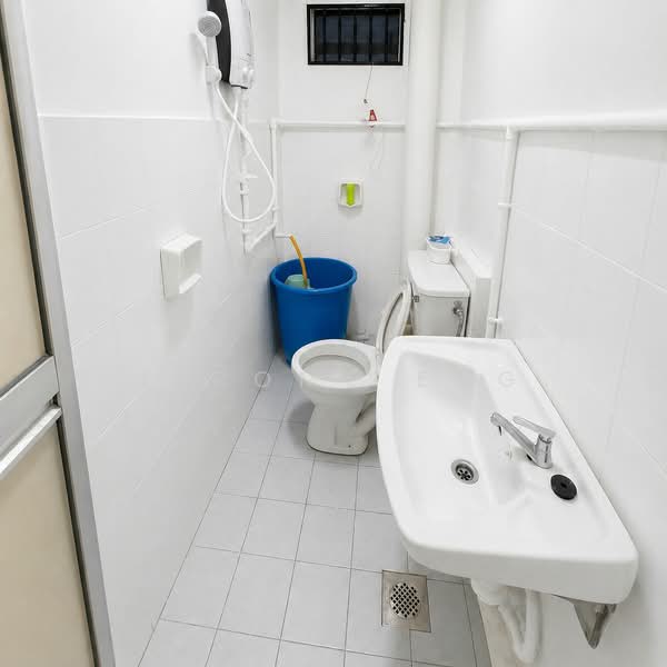 Apartment for Sale at Eastern Court - Jerome Eng - Bathroom - PropertyGuru.com.my