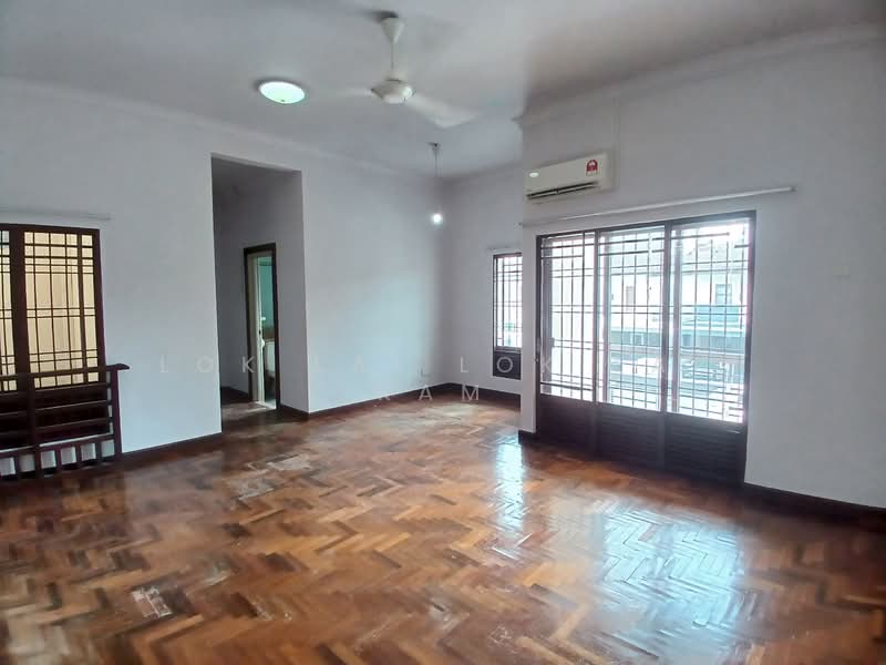 2-storey Terraced House for Rent in Putra Heights (Subang Jaya) - Lok Lai Lok Lai Kam - Living Room - PropertyGuru.com.my