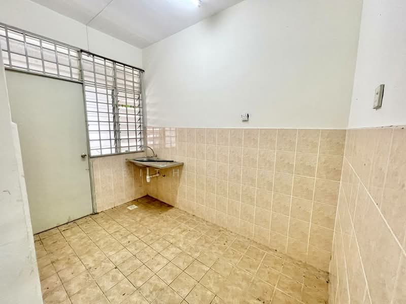 Rumah Teres 1 Tingkat untuk Dijual di Johor Bahru (Johor) - Keith Ching - Kitchen - PropertyGuru.com.my