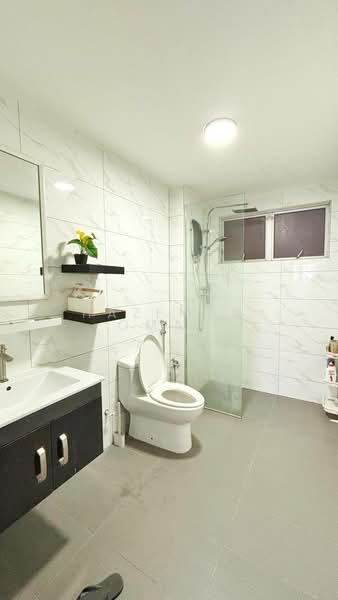 Sri Bayu Apartments untuk Untuk Dijual - RM 330,000, Apr 2026 - Bathroom - PropertyGuru.com.my