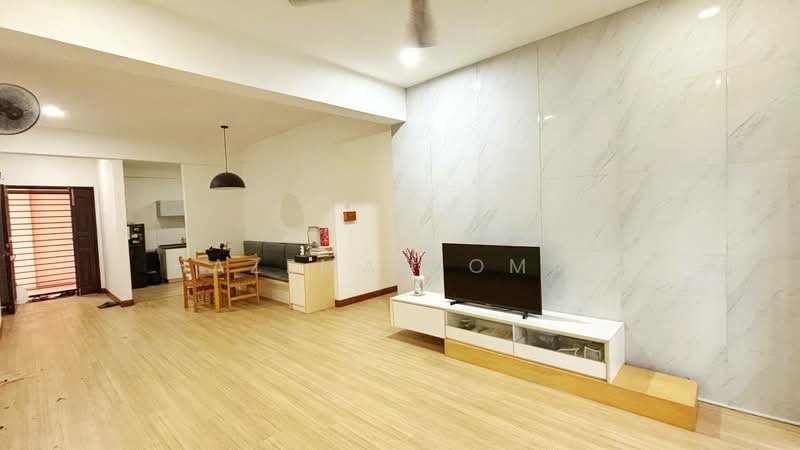 Sri Bayu Apartments untuk Untuk Dijual - RM 330,000, Apr 2026 - Living Room - PropertyGuru.com.my