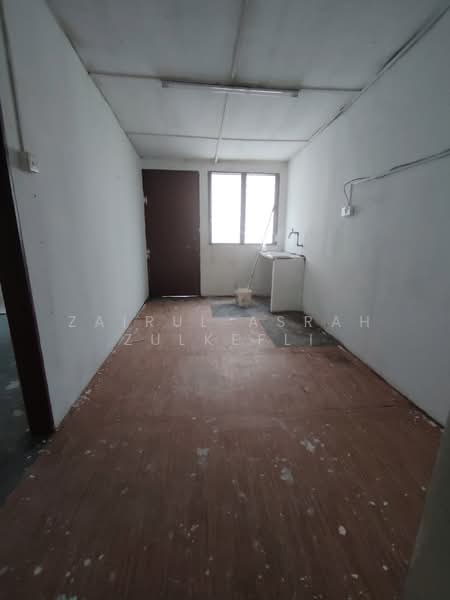 Batu Caves STRATEGIC Double Storey House Taman Koperasi Polis Fasa 1 Batu Caves untuk Untuk Dijual - RM 410,000, Apr 2026 - Interior - PropertyGuru.com.my