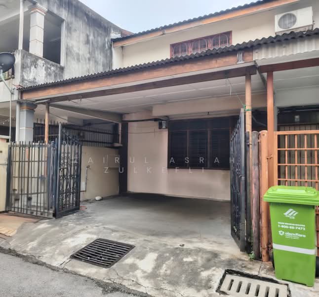 Batu Caves STRATEGIC Double Storey House Taman Koperasi Polis Fasa 1 Batu Caves untuk Untuk Dijual - RM 410,000, Apr 2026 - Exterior - PropertyGuru.com.my