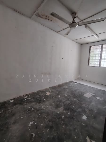 Batu Caves STRATEGIC Double Storey House Taman Koperasi Polis Fasa 1 Batu Caves untuk Untuk Dijual - RM 410,000, Apr 2026 - Interior - PropertyGuru.com.my