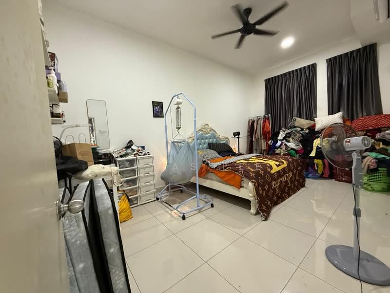 Rumah Berkembar untuk Dijual di Johor Bahru (Johor) - Lucas Lee - Bedroom - PropertyGuru.com.my