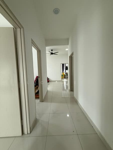 Rumah Berkembar untuk Dijual di Johor Bahru (Johor) - Lucas Lee - Corridor - PropertyGuru.com.my