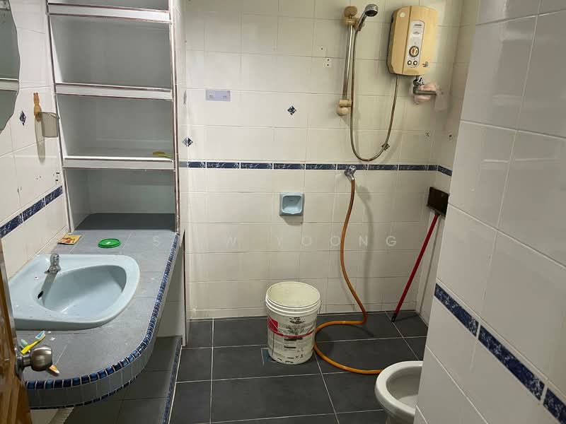 Kondominium untuk Disewa di Bam Villa - Siew Yoong - Bathroom - PropertyGuru.com.my
