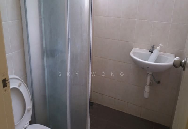Rumah Teres 3 Tingkat untuk Disewa di Seri Kembangan (Selangor) - Sky Wong - Bathroom - PropertyGuru.com.my